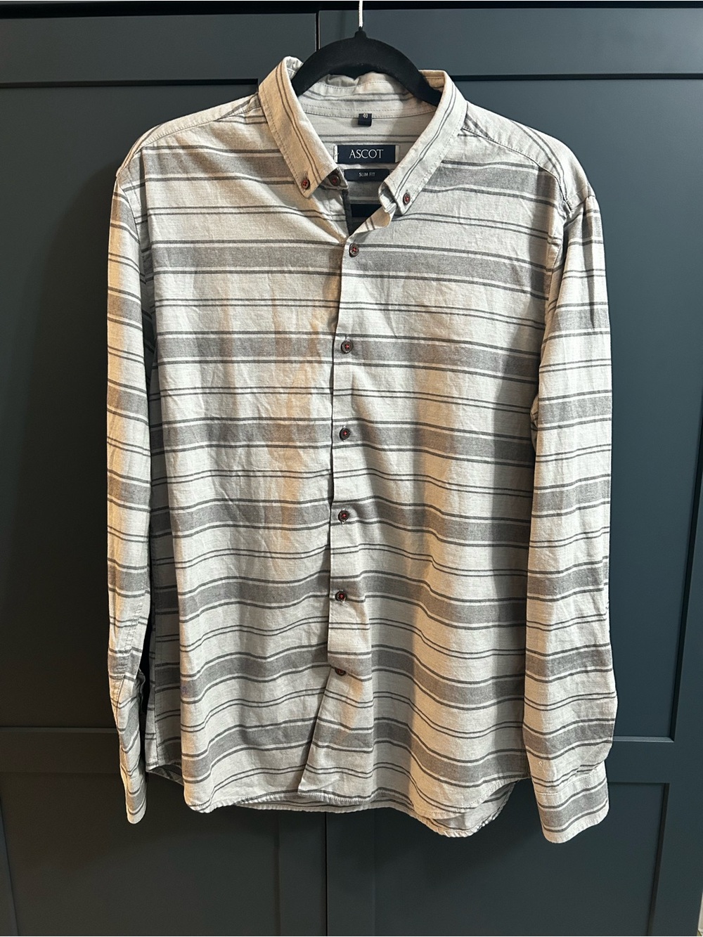 ASCOT - Men's Long-Sleeve Button-Down Shirt in Light Gray Stripe - Slim Fit